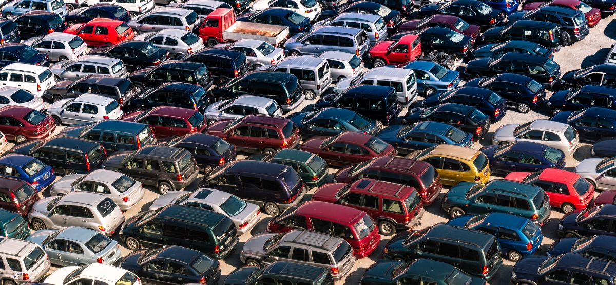 what are the benefits of buying vehicles at a public auction